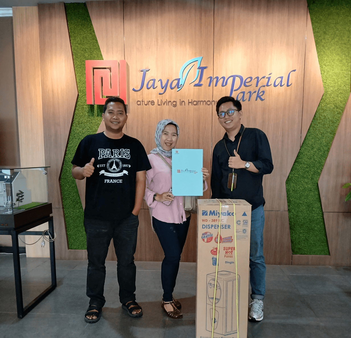 Riko Simatupang's review